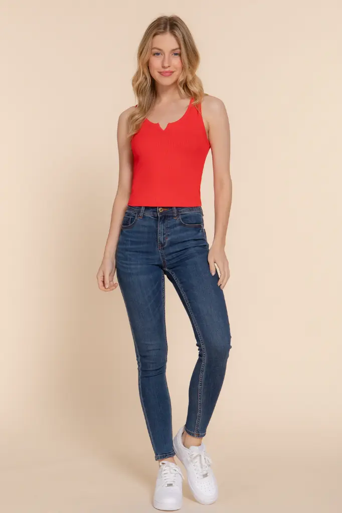 T13841CORALRED_1.webp