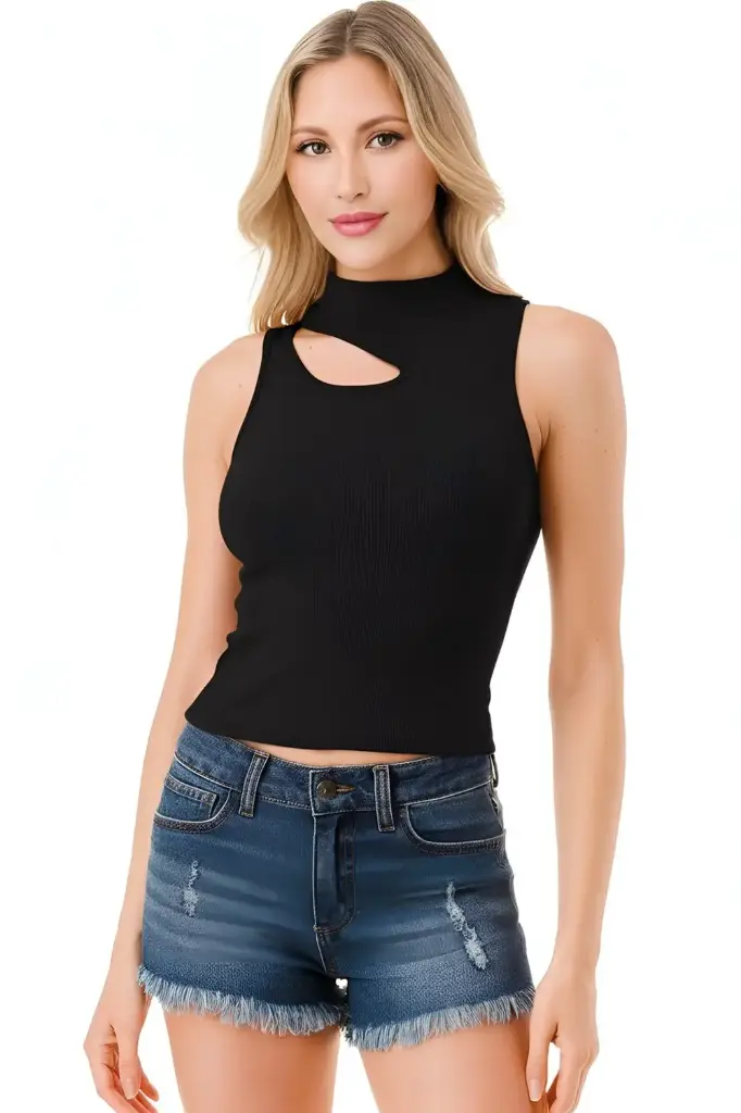 Seamless Cutout Mock Neck Top
NT1007/2512