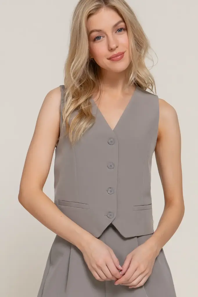 V Neckline W Front Button Vest
J13918/2512